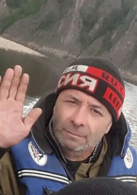 Я Саша, 47, знакомлюсь для дружбы в Алдане