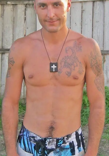 Данил из Чусового, мне 43, познакомлюсь на одну ночь