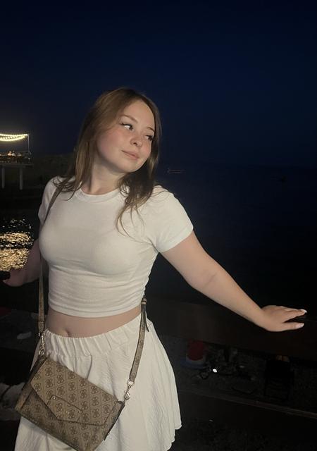 Я Алиса, 18, знакомлюсь для открытые отношения в Самаре