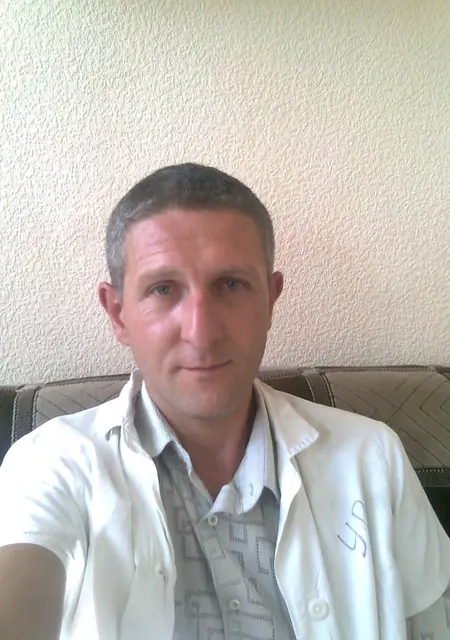 Альберт из Мариуполя, мне 49, познакомлюсь без обязательств