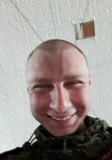 Сергей из Зверева, мне 33, познакомлюсь без обязательств