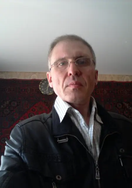 Владимир из Кольчугина, мне 61, познакомлюсь для вирта