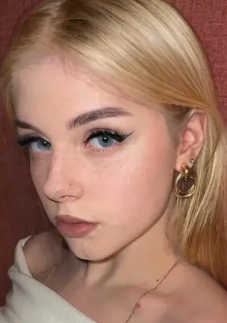 Я Миланиа, 25, знакомлюсь для общения в Лениногорске