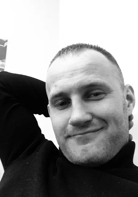 Я Макс, 35, знакомлюсь для открытые отношения в Находке