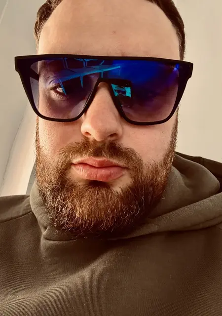 Я Дмитрий, 31, из Татарска, ищу знакомства без обязательств