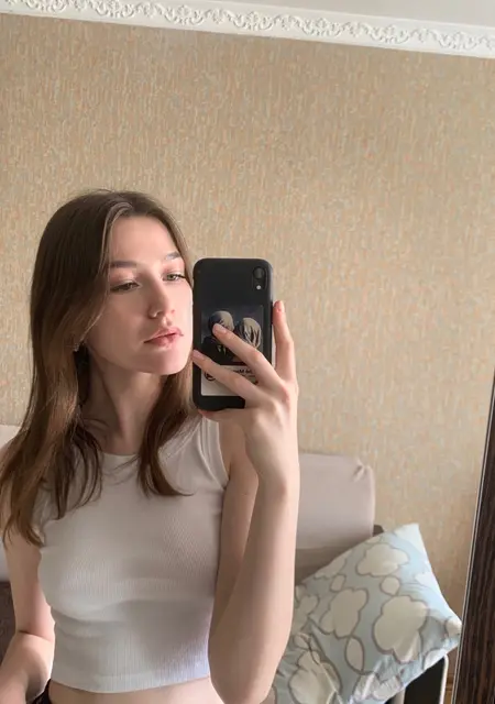 Юлиана из Екатеринбурга, ищу на сайте дружбу
