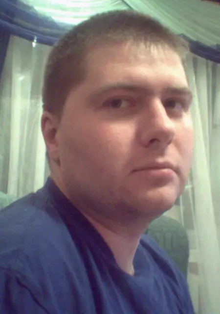 Я Алексей, 46, из Нефтеюганска, ищу знакомство для постоянных отношений