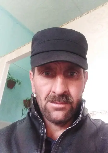 Павел из Борзи, мне 45, познакомлюсь без обязательств