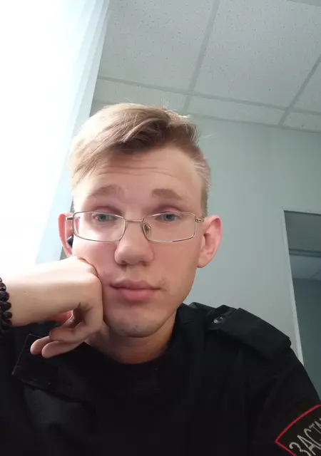 Алексей из Евпатории, мне 24, познакомлюсь на одну ночь