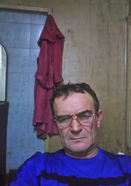 Сергей из Новосокольников, ищу на сайте постоянные отношения