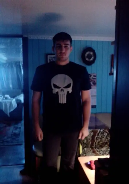 Энтони из Боровичей, ищу на сайте знакомства на одну ночь