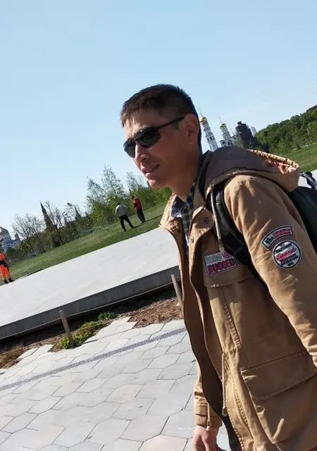 Эдик из Калязина, мне 36, познакомлюсь на одну ночь