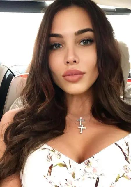 Я Настя, 23, знакомлюсь без обязательств в Кирове