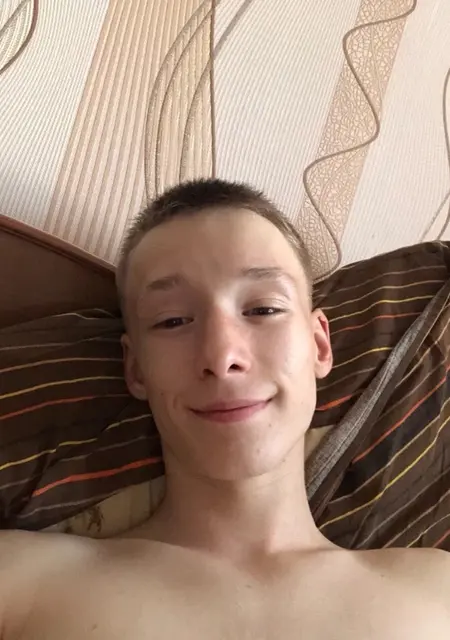 Я Иван, 21, знакомлюсь для приятного времяпровождения в Павловске