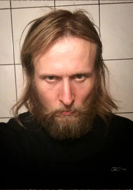 Алексей из Луги, мне 60, познакомлюсь на одну ночь