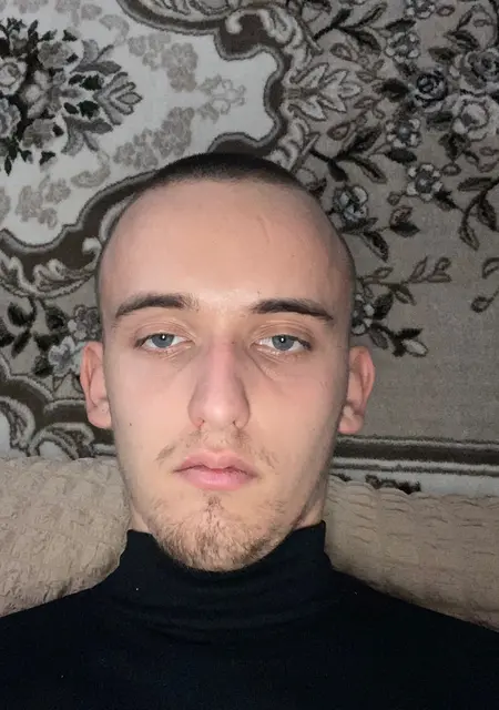 Я Марат, 21, из Чистополя, ищу знакомства без обязательств