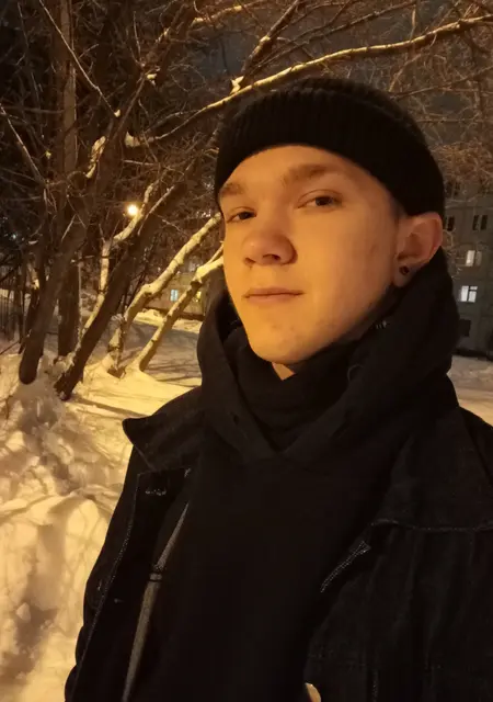 Я Илья, 20, из Орехово-Зуево, ищу знакомства на одну ночь