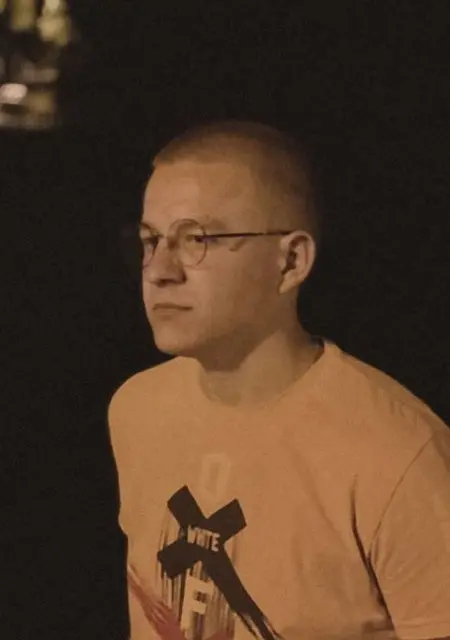 Игорь из Мытищ, мне 24, познакомлюсь на одну ночь