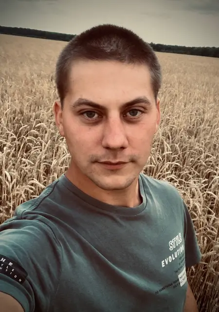 Олег из Воронежа, ищу на сайте общение