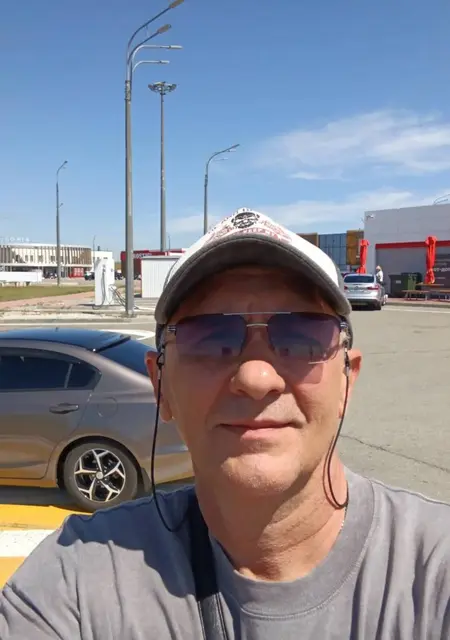 Вениамин из Москвы, ищу на сайте знакомства без обязательств