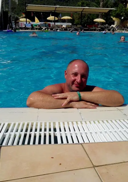 Александр из Шебекина, ищу на сайте знакомства на одну ночь