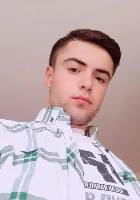 Федик из Серова, ищу на сайте знакомства на одну ночь