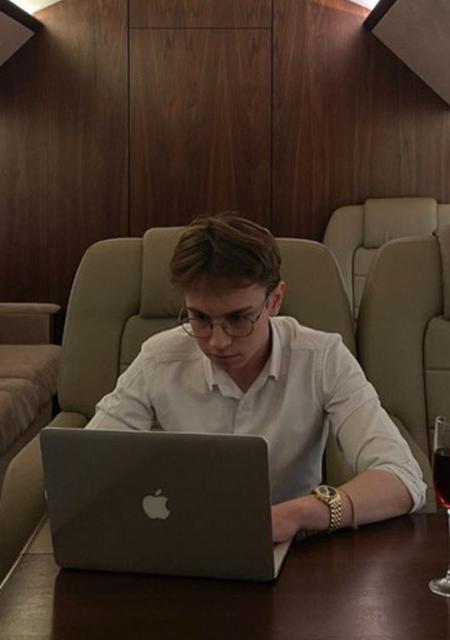 Денис из Москвы, ищу на сайте знакомства без обязательств