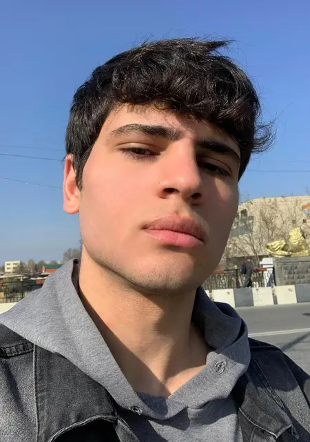 Я Мурат, 23, из Владикавказа, ищу знакомство для общения