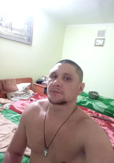 Я Серёжа, 36, знакомлюсь на одну ночь в Джанкое