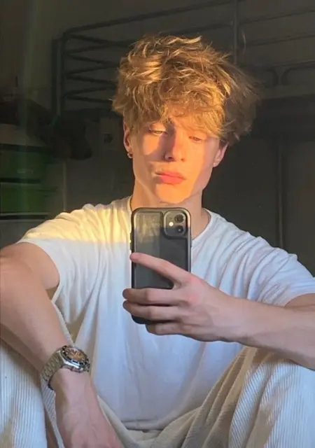 Я Марк, 25, знакомлюсь на одну ночь в Полевском