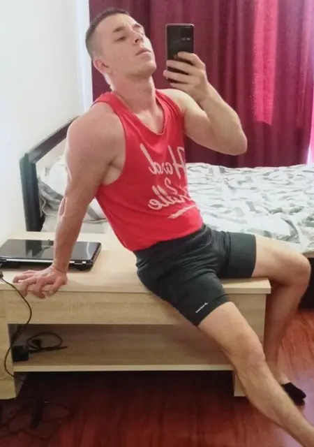 Александр из Лениногорска, ищу на сайте знакомства на одну ночь