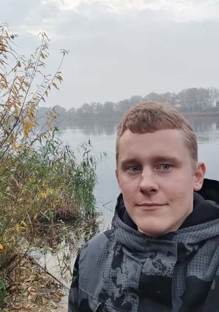 Игорь из Гусева, мне 25, познакомлюсь для приятного времяпровождения