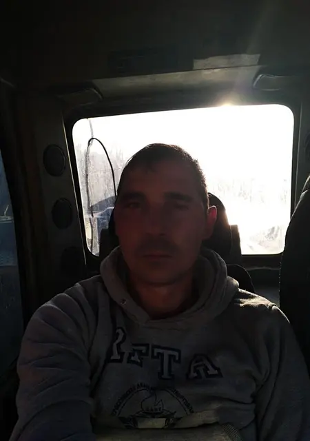 Я Виктор, 43, из Армавира, ищу знакомства без обязательств