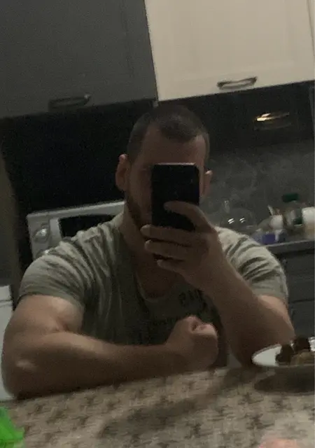 Адам из Альметьевска, ищу на сайте знакомства без обязательств