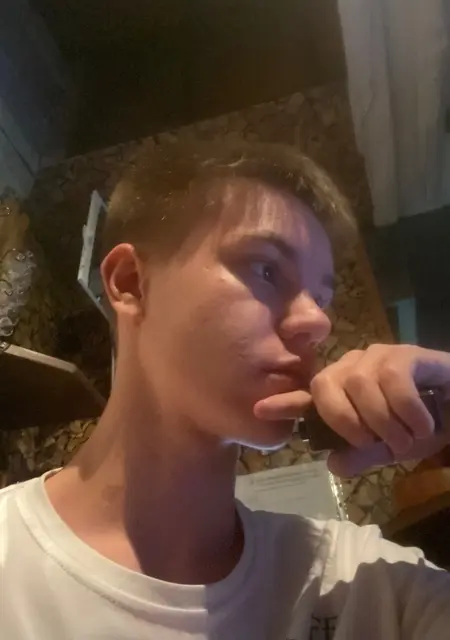 Александр из Магадана, ищу на сайте знакомства на одну ночь