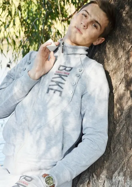 Я Леонид, 32, из Днепра, ищу знакомства без обязательств