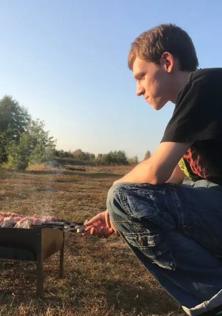 Я Стас, 21, знакомлюсь без обязательств в Йошкар-Оле