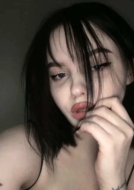 Рената из Казани, ищу на сайте знакомства без обязательств