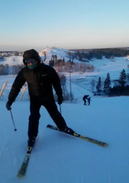 Давид из Сак, мне 40, познакомлюсь для приятного времяпровождения