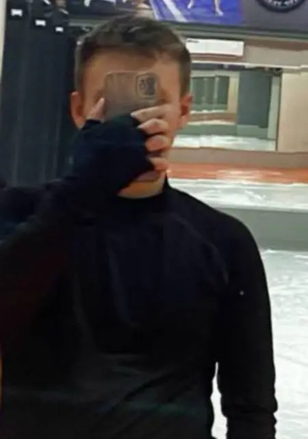 Я Kirill, 19, из Москвы, ищу знакомство для общения