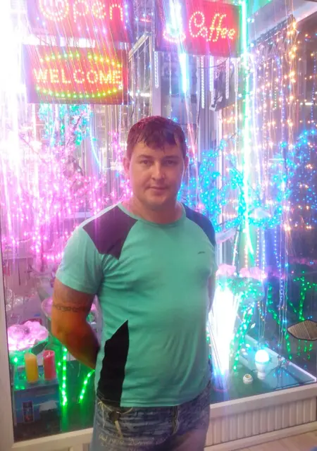 Никас из Ревды, ищу на сайте знакомства на одну ночь