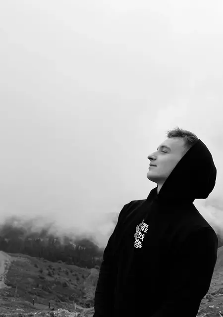 Я Арно, 25, знакомлюсь для общения в Якутске