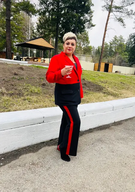 Я Ксения, 40, знакомлюсь для приятного времяпровождения в Прокопьевске