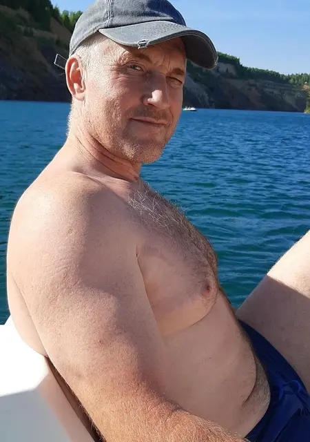 Я Андрей, 47, знакомлюсь без обязательств в Александровске