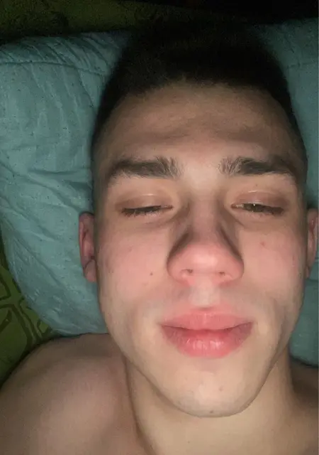 Я Адель, 23, из Альметьевска, ищу знакомство для дружбы