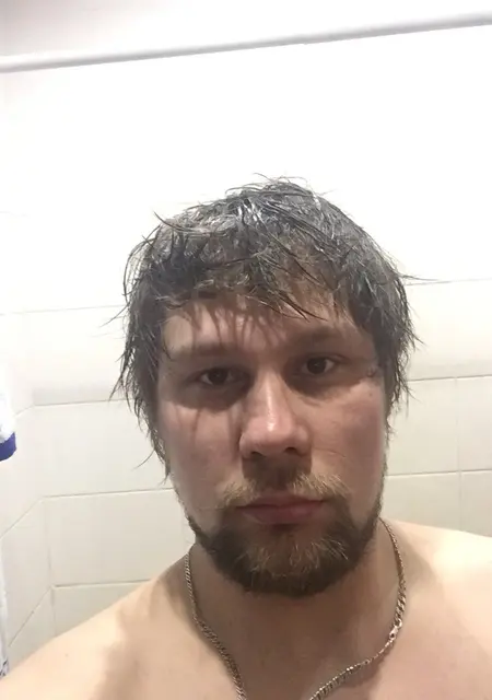 Я Александр, 36, знакомлюсь на одну ночь в Ялуторовске