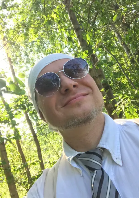 Я Максим, 44, из Озерска, ищу знакомства без обязательств