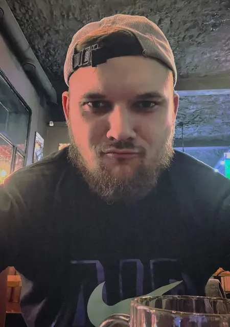 Я Дмитрий, 23, из Брянска, ищу знакомство для постоянных отношений