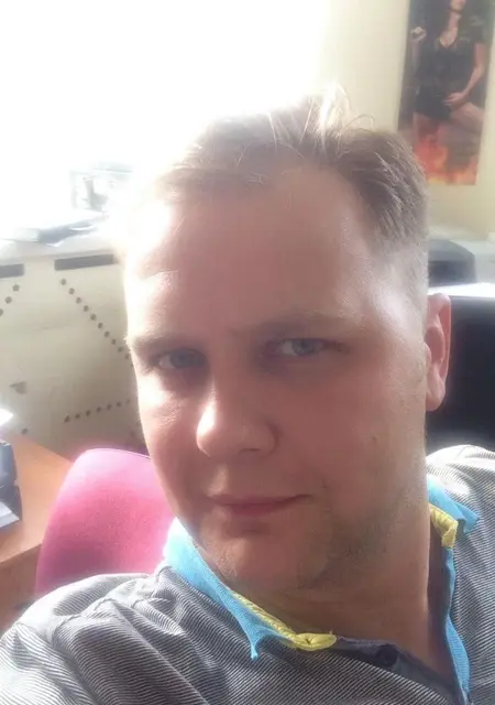 Егор из Сертолова, мне 44, познакомлюсь для постоянных отношений