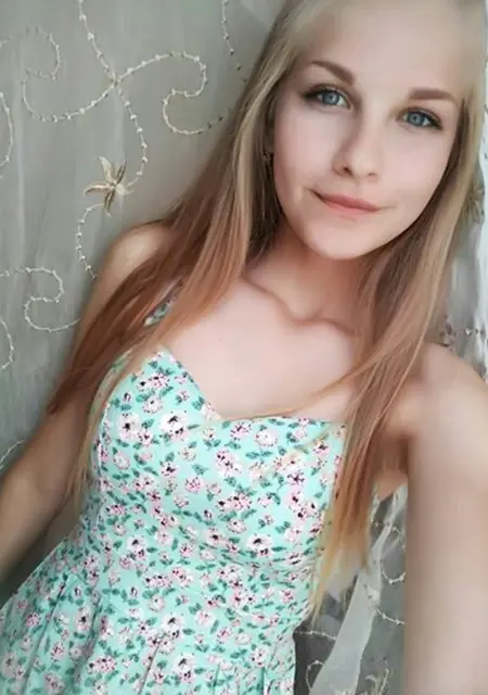 Я Елизавета, 24, из Новоалександровска, ищу знакомства без обязательств